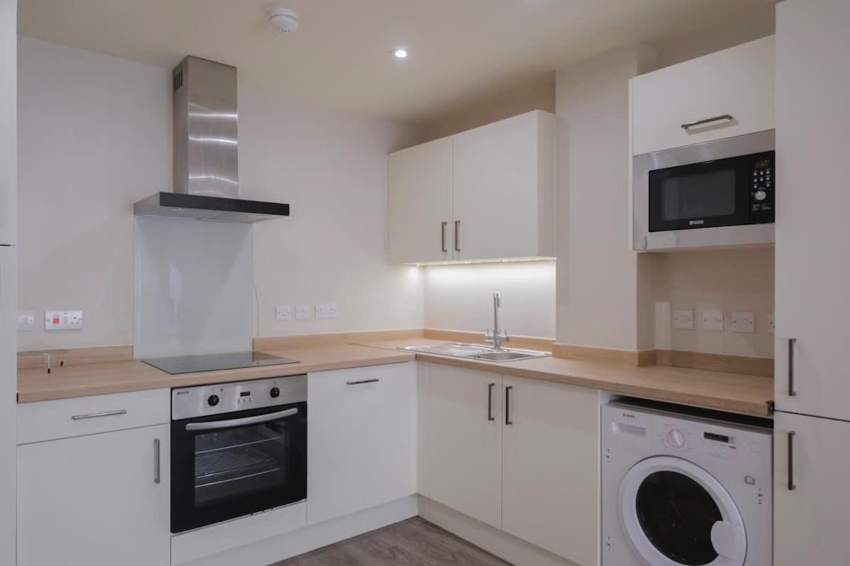 Charming 1-Bedroom Apartment In Leeds City Centre Perfect For Couples Or Solo Travelers エクステリア 写真